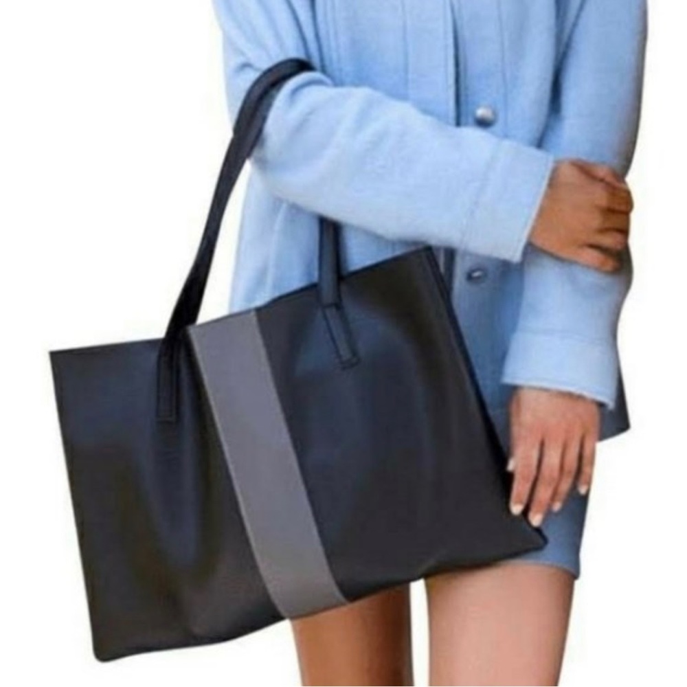 Vince Camuto Luck Black Pebbled Vegan Leather Tote - Picture 3 of 11